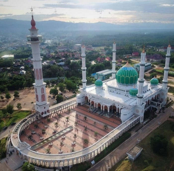 5 Masjid terbesar di kota Pekanbaru kreatif